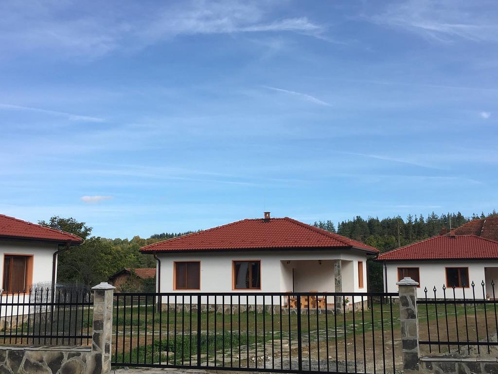 Complex Balkandzhii Apriltsi  Rum bild